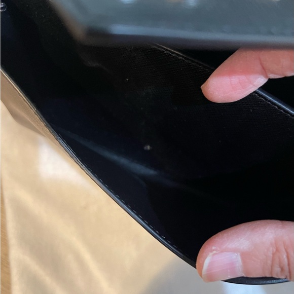 Authentic Prada leather envelope crossbody bag - Picture 13 of 16